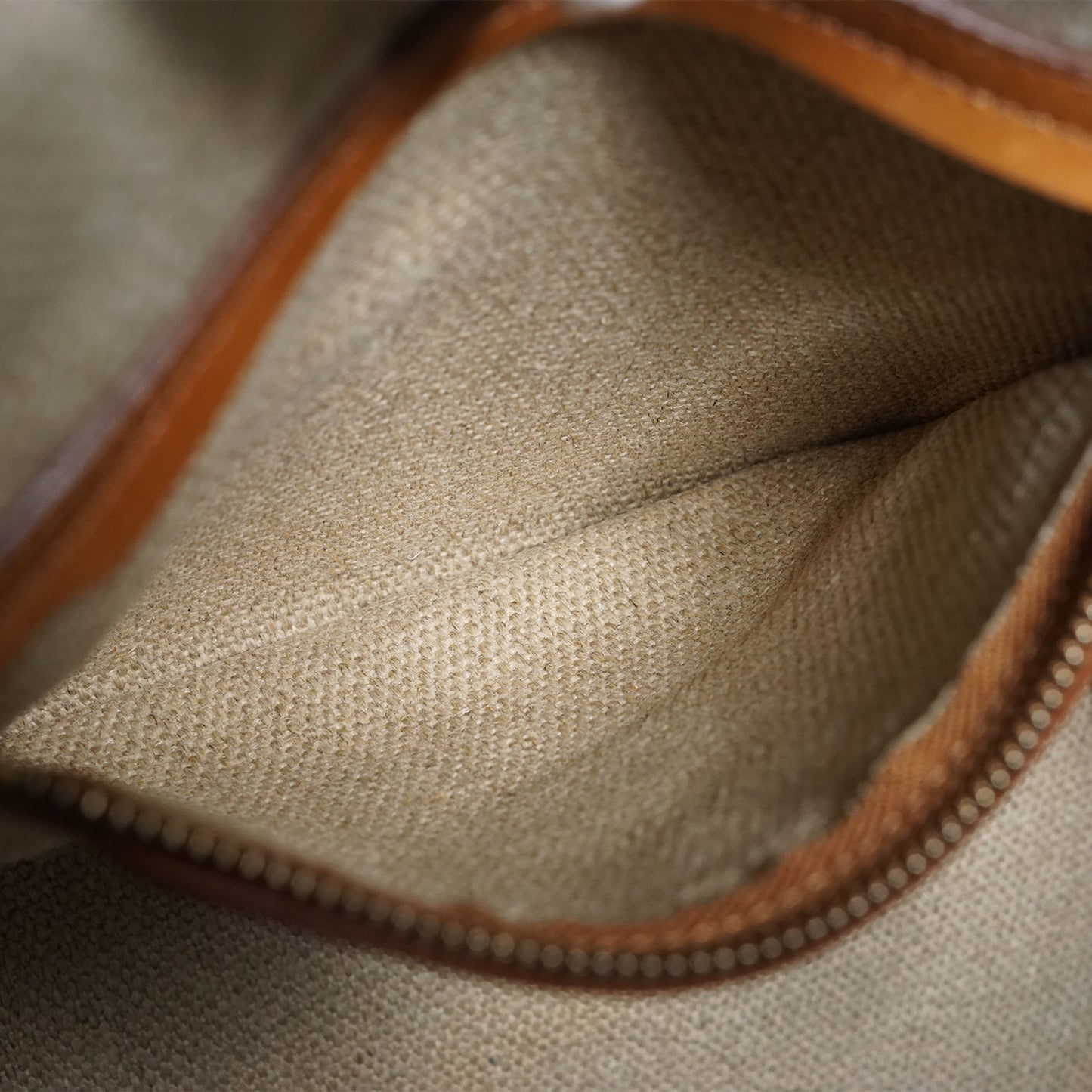 Phantom Luggage Jute Tote