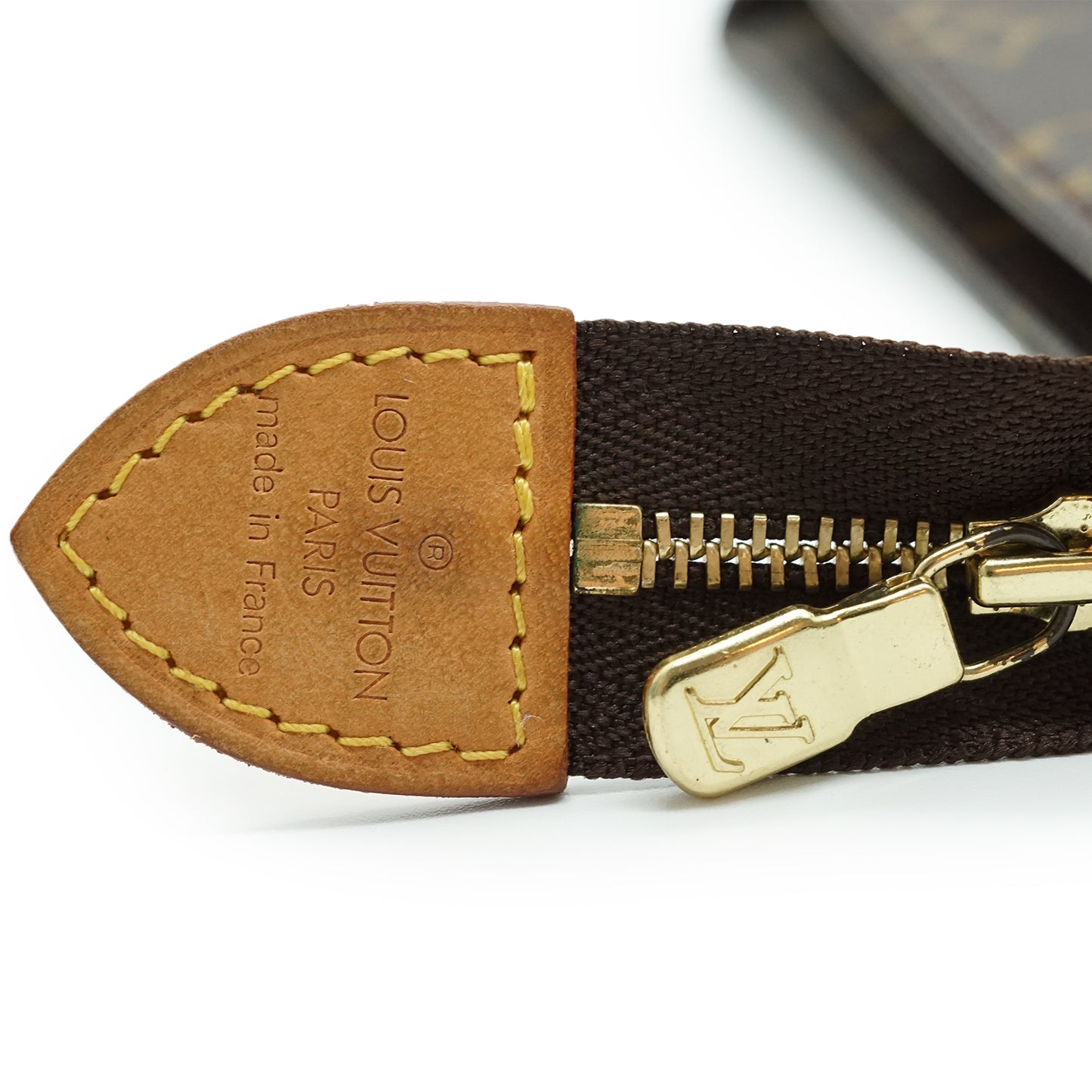 Monogram Poche Toilette 26