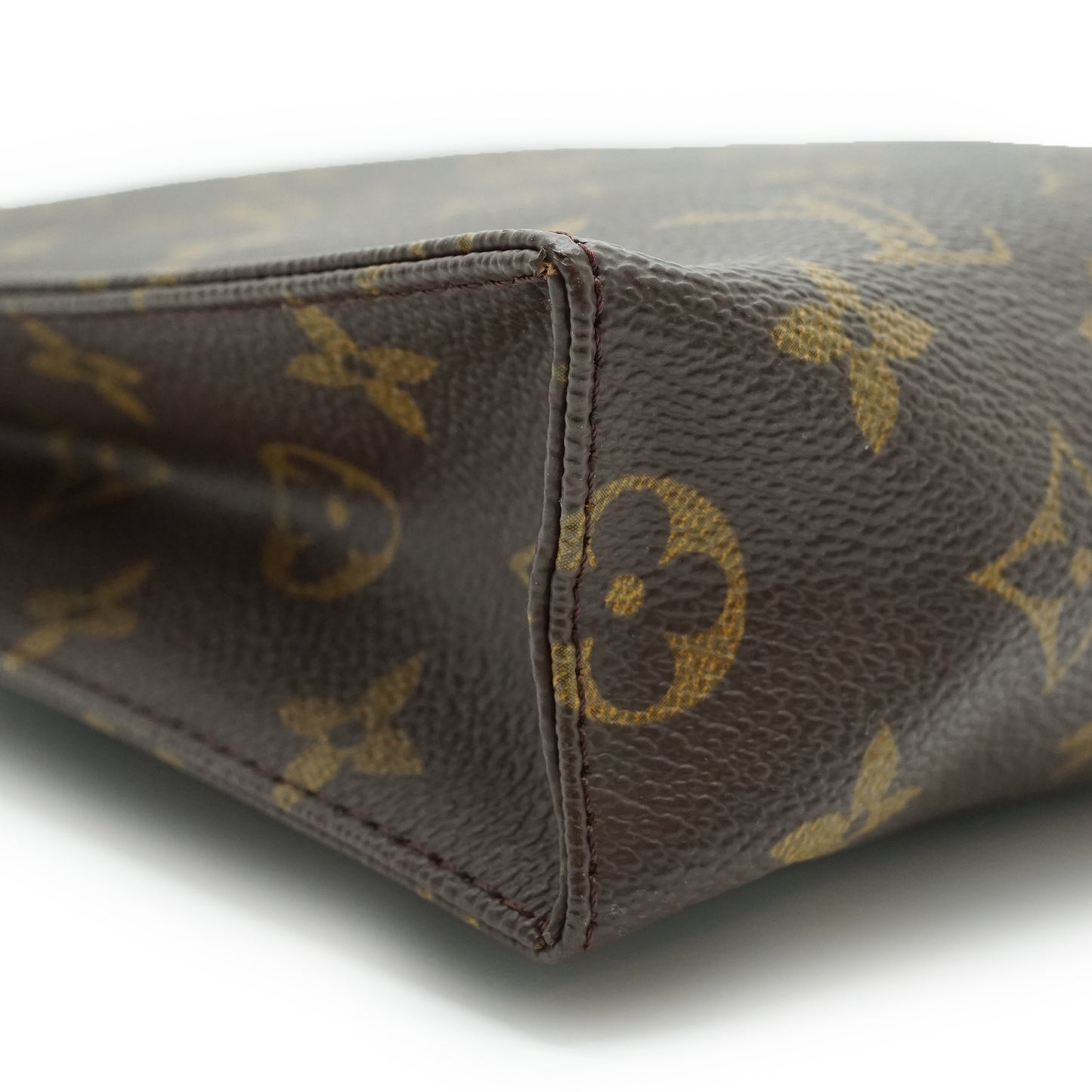 Monogram Poche Toilette 26