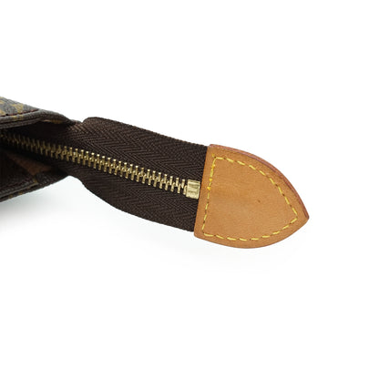 Monogram Poche Toilette 26