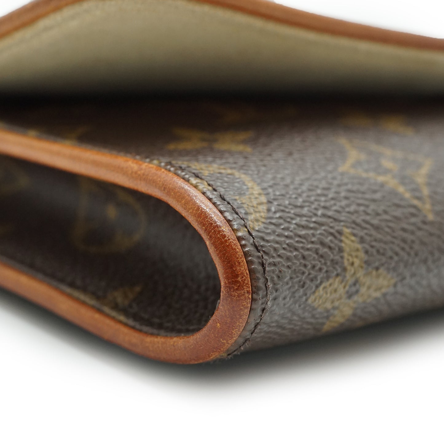 Monogram Twin Pochette GM