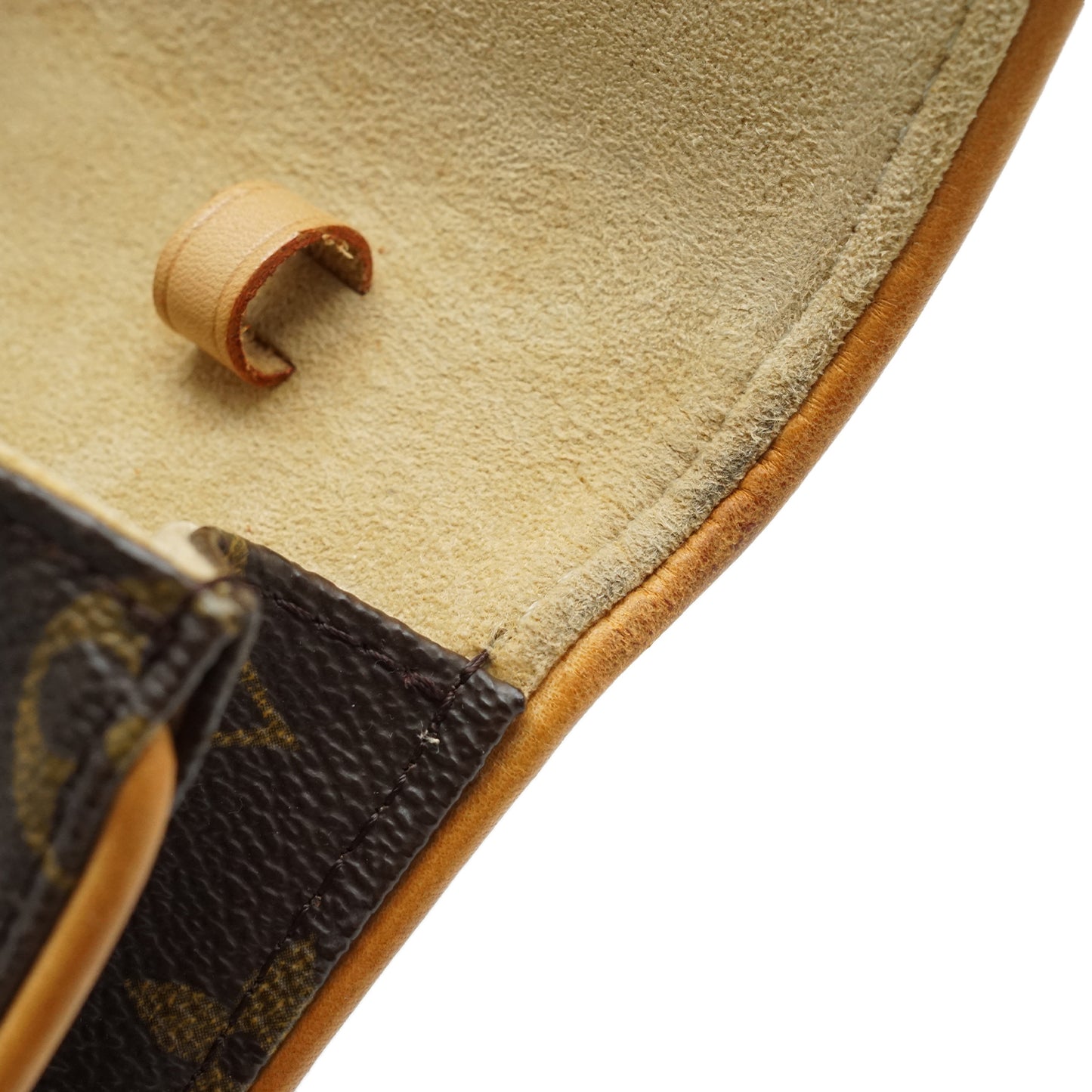 Monogram Twin Pochette GM