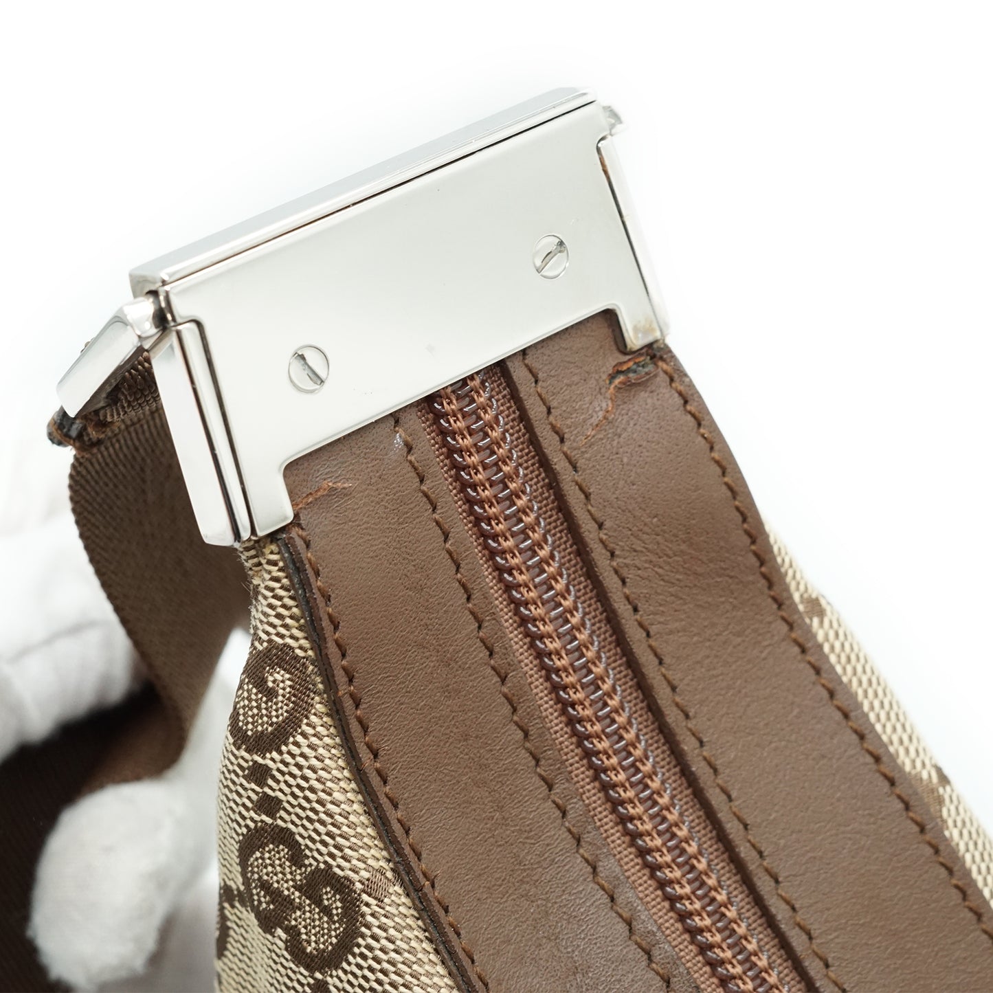 GG Canvas Messenger Bag