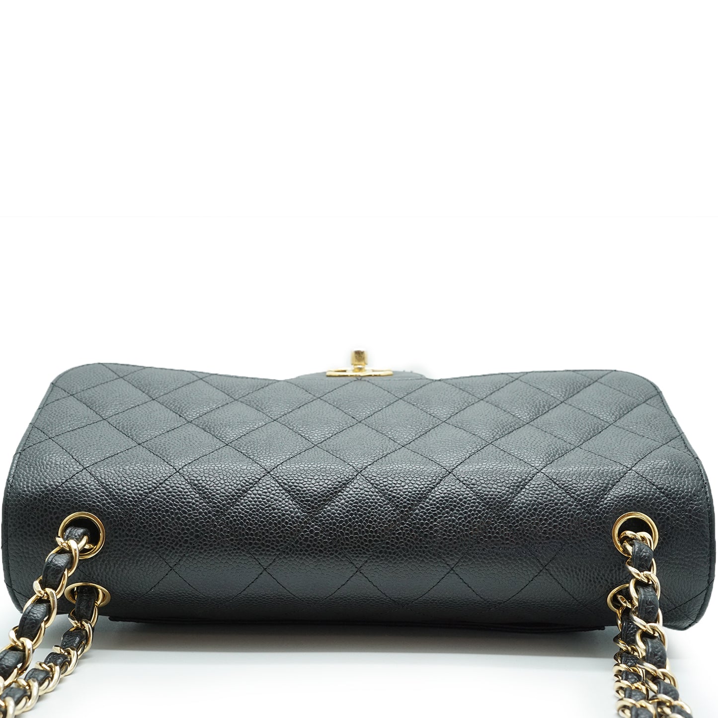 Caviar Matelasse Classic Jumbo 30 Double Flap Chain Shoulder Bag Gold Hardware
