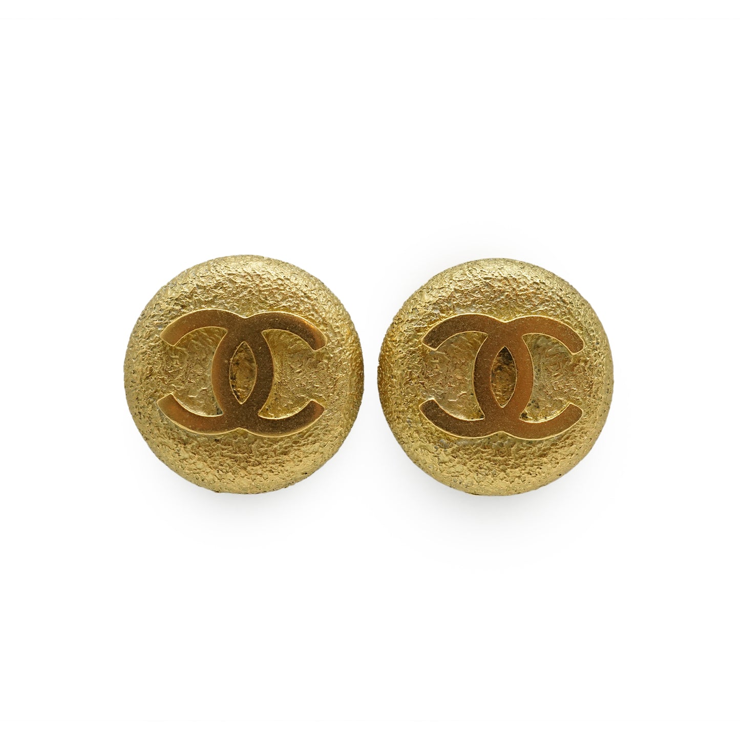 CC Logo Textured Button Clip-on Earrings GP