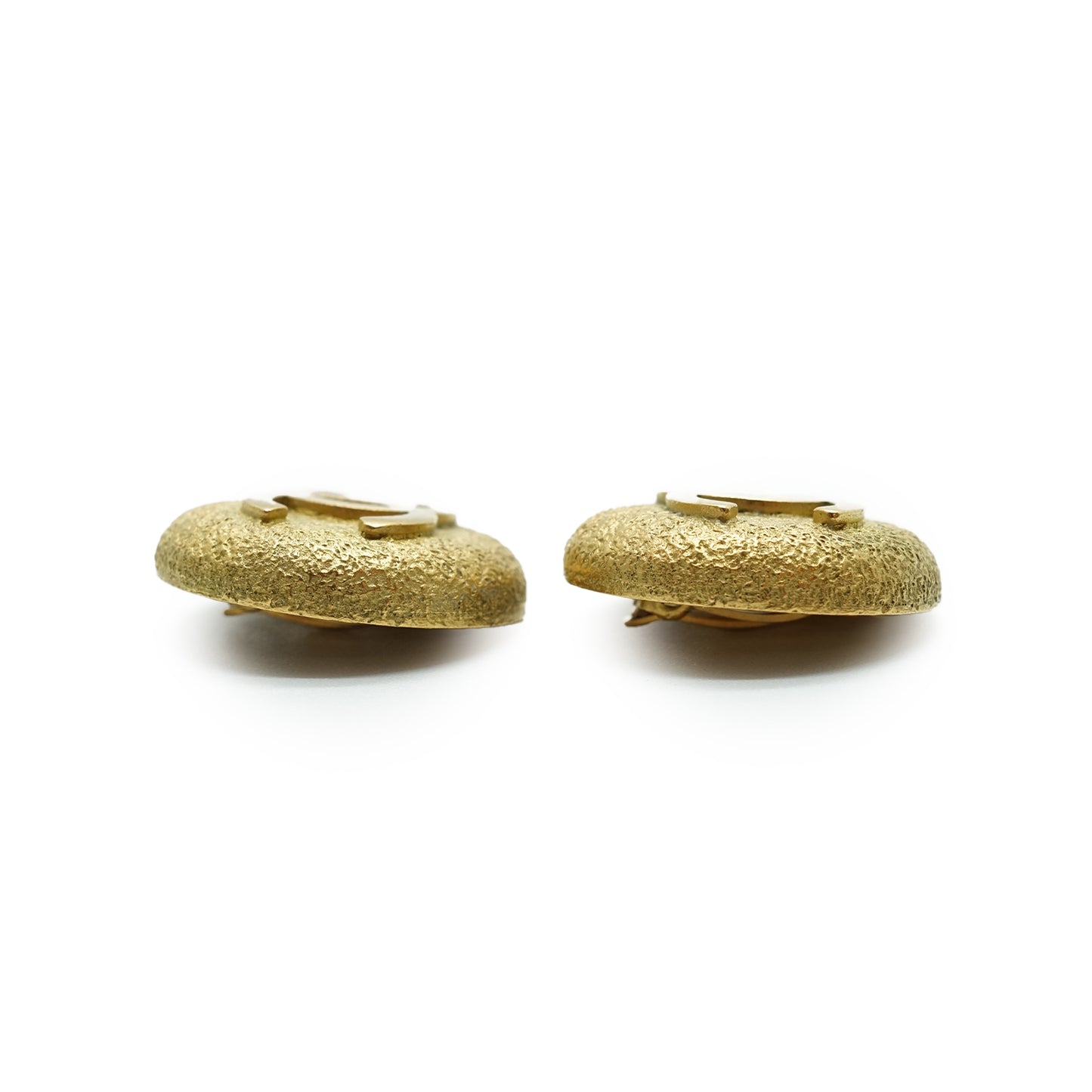 CC Logo Textured Button Clip-on Earrings GP