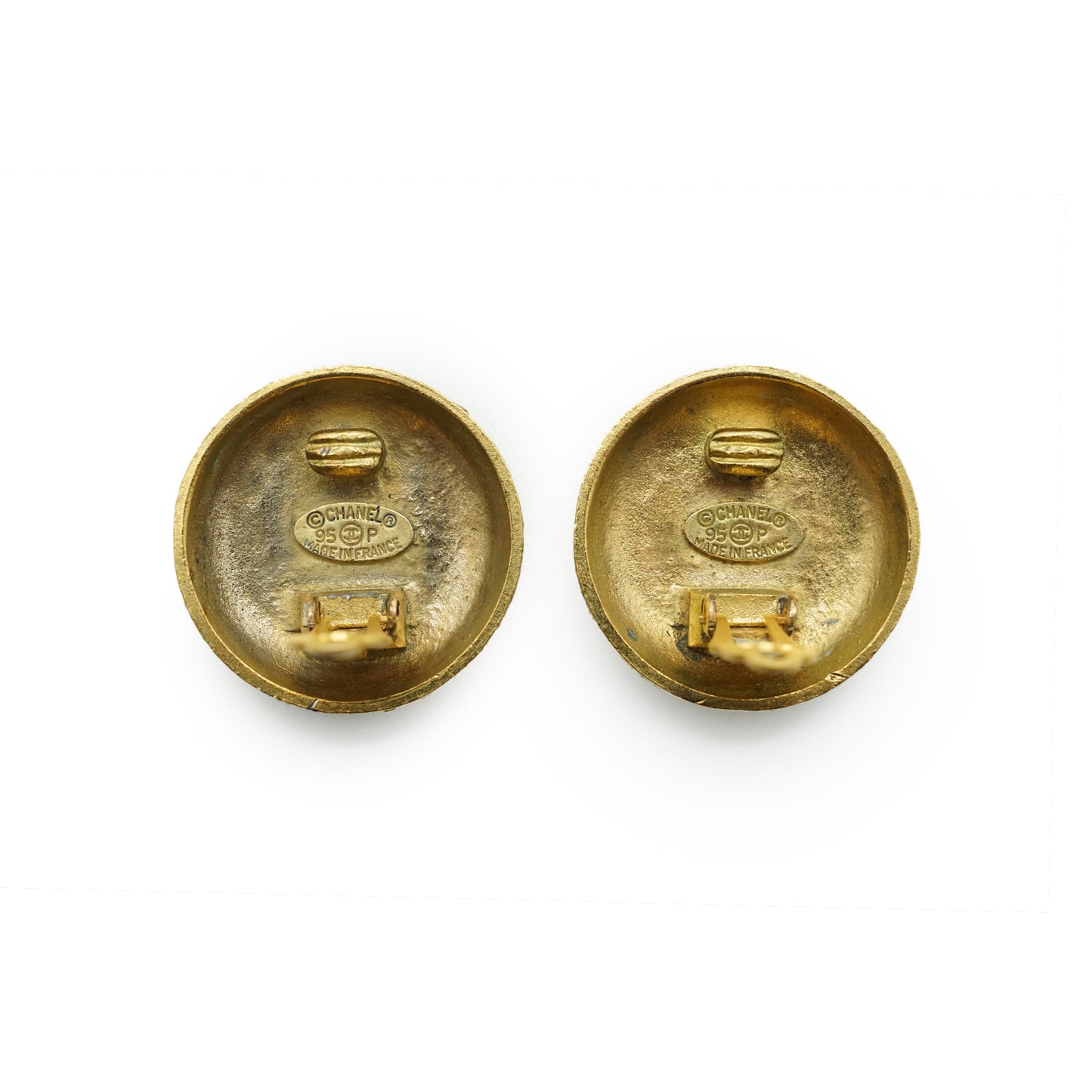 CC Logo Textured Button Clip-on Earrings GP