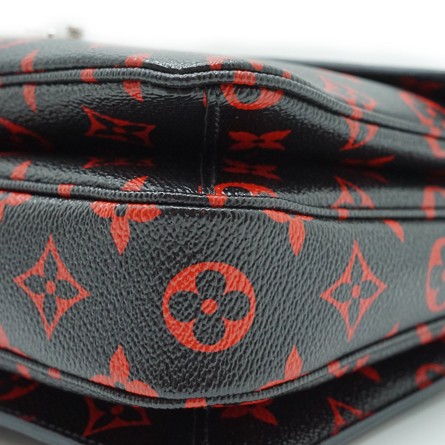 Monogram Pochette Metis MM Infrarouge Limited Edition