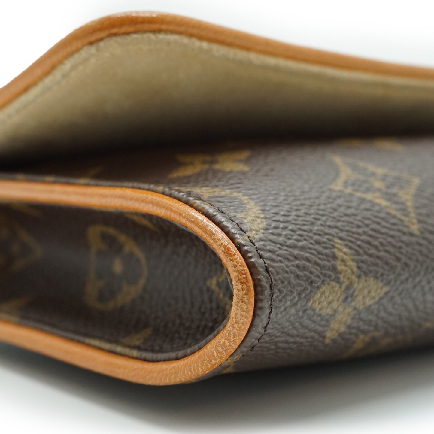 Monogram Twin Pochette GM