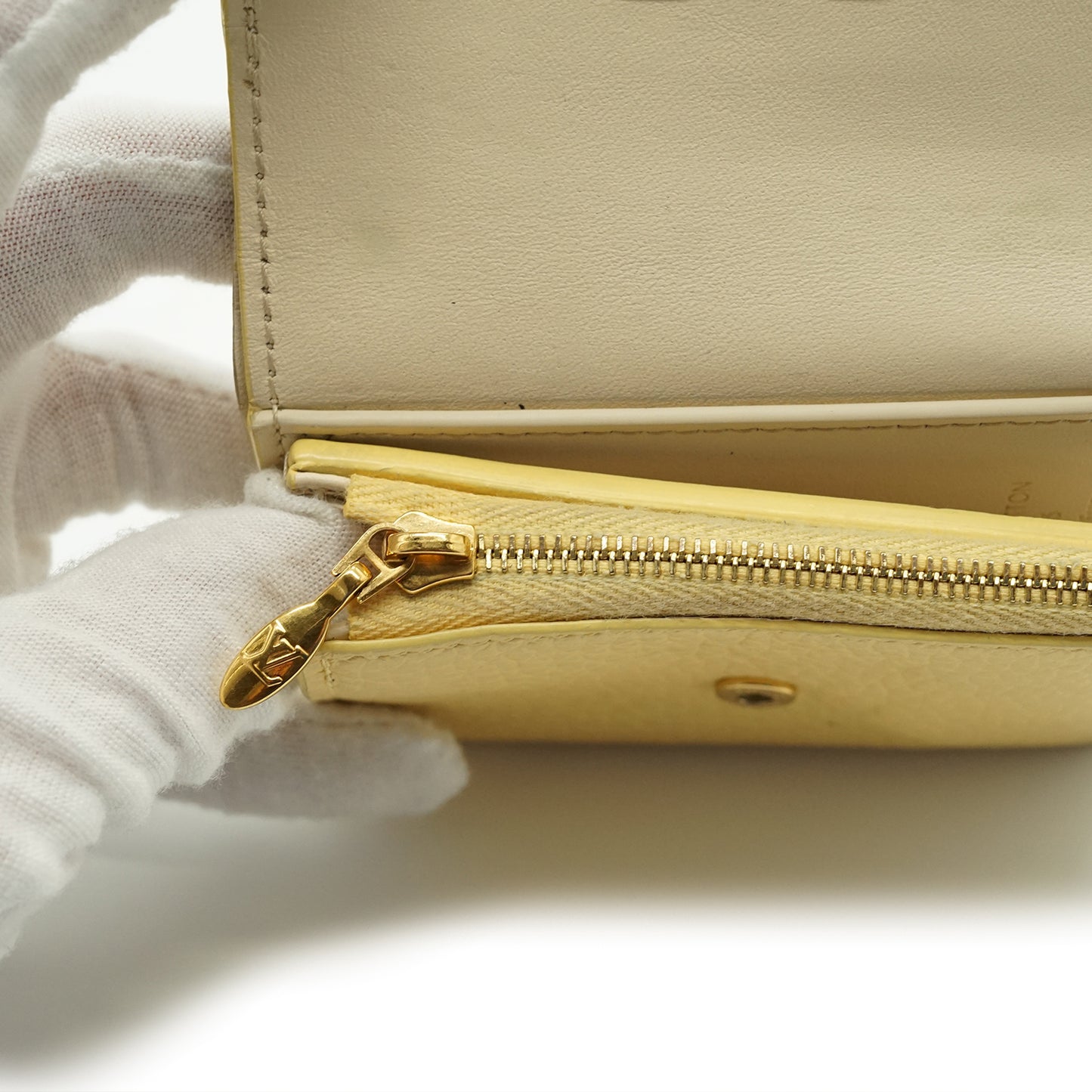 Capucines XS Sun Beam Taurillon Leather Trifold Wallet JP Limited Edition