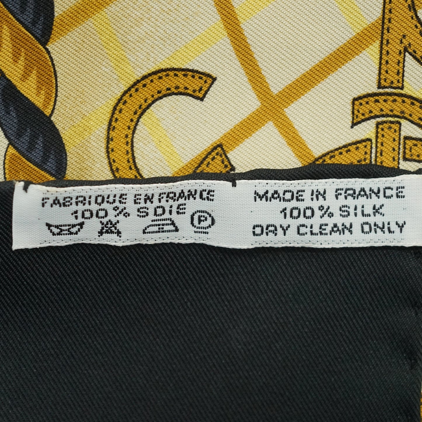 Grande Tenue Silk Carre 90