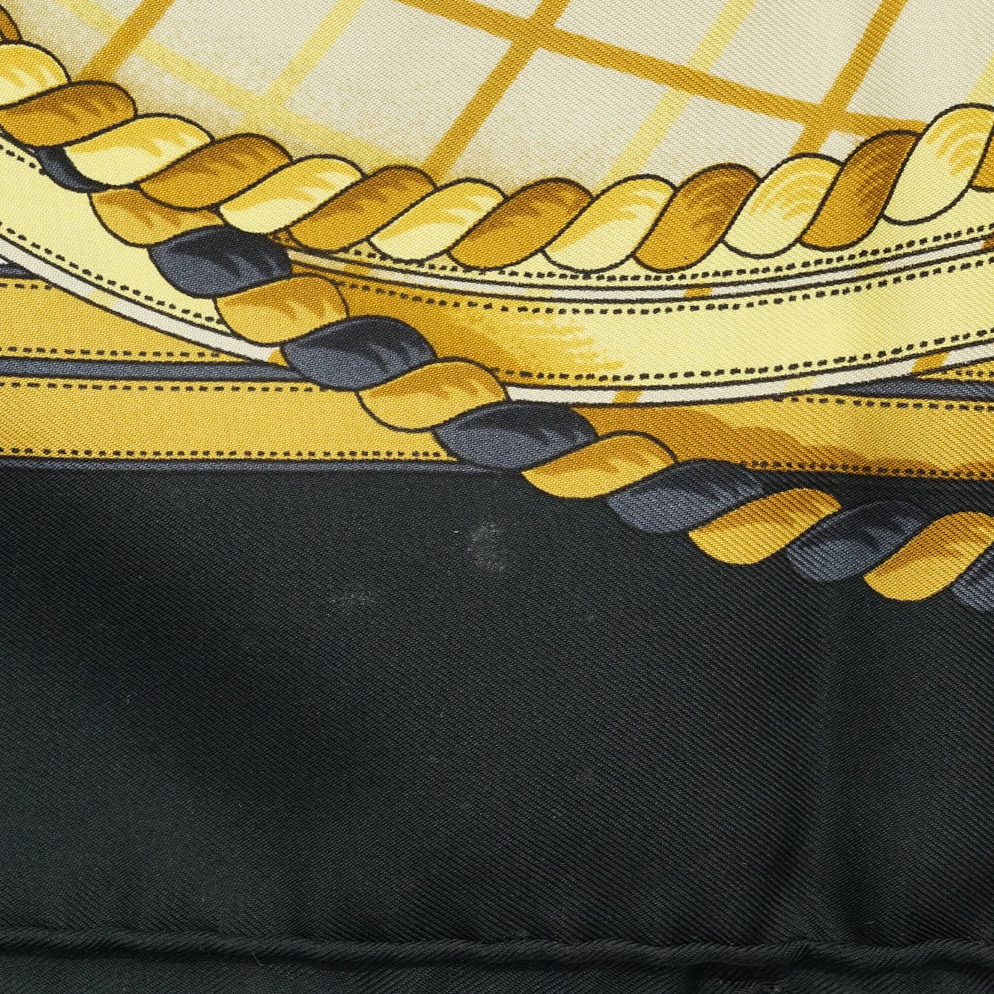 Grande Tenue Silk Carre 90