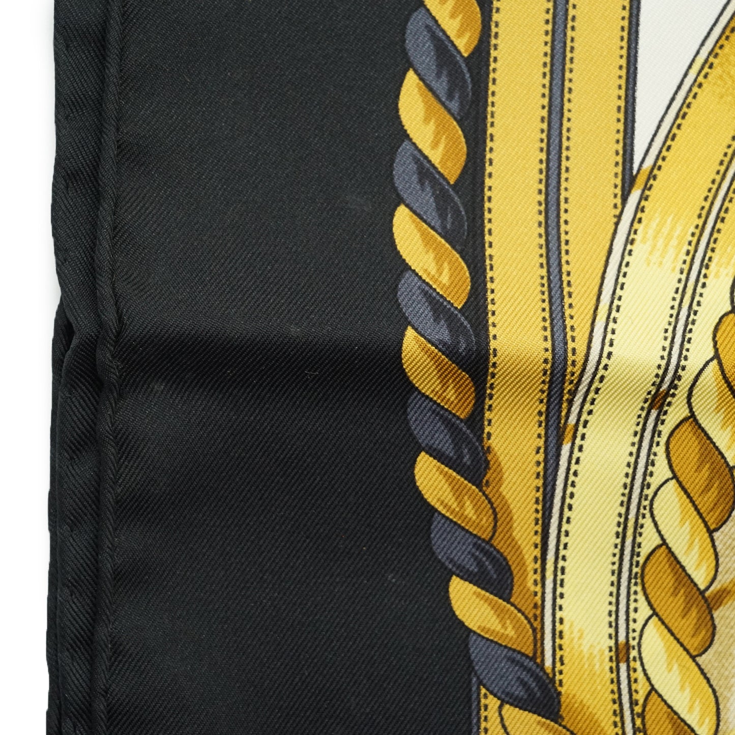 Grande Tenue Silk Carre 90