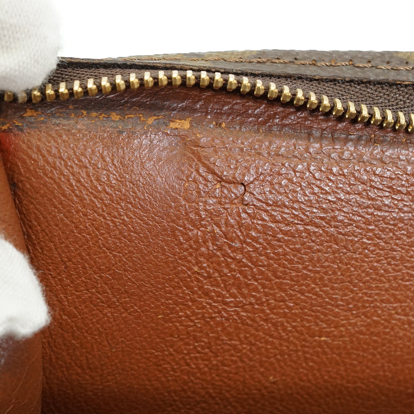 Monogram Poche Toilette 26