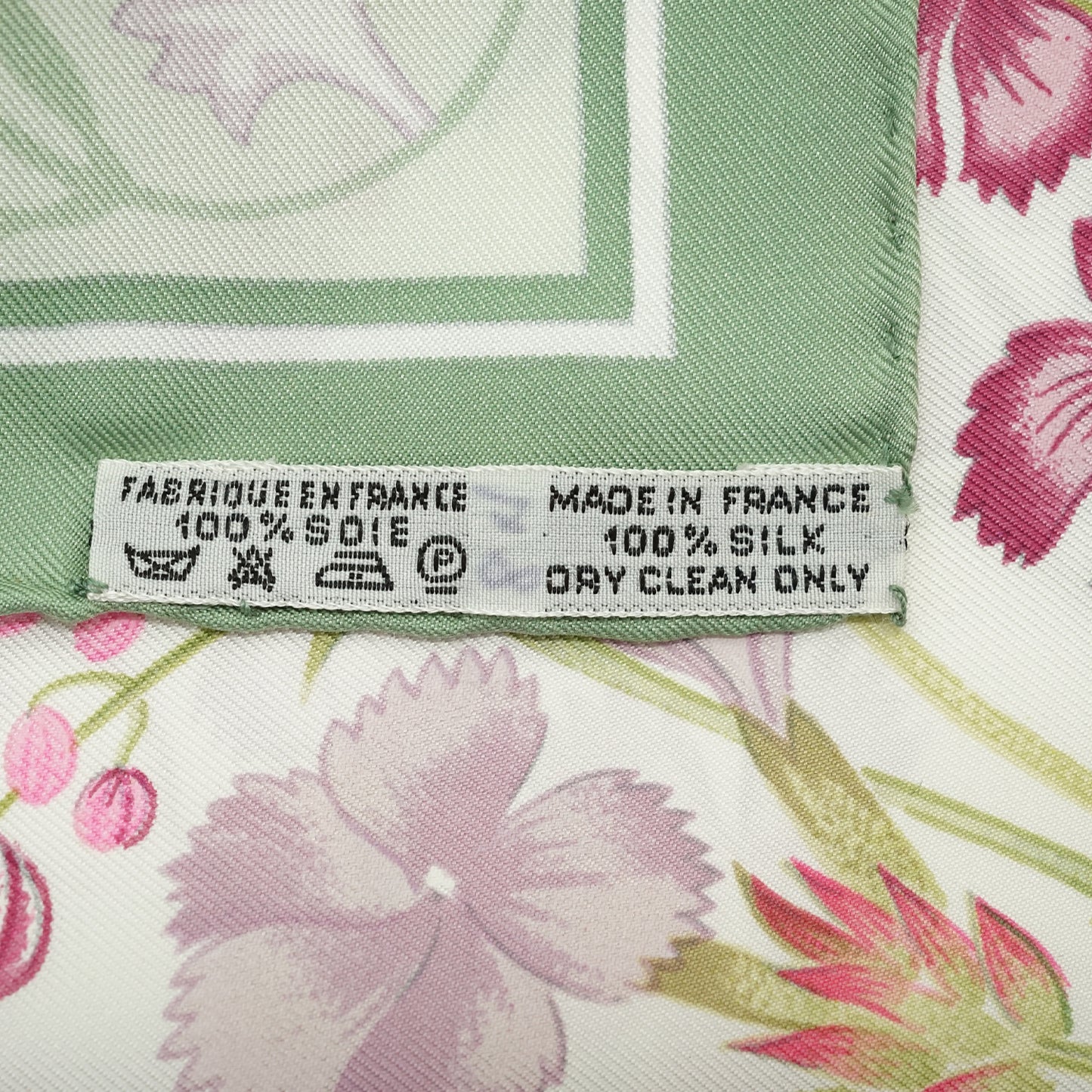 Oeillets Sauvages et autres Caryophyllees Silk Carre 90