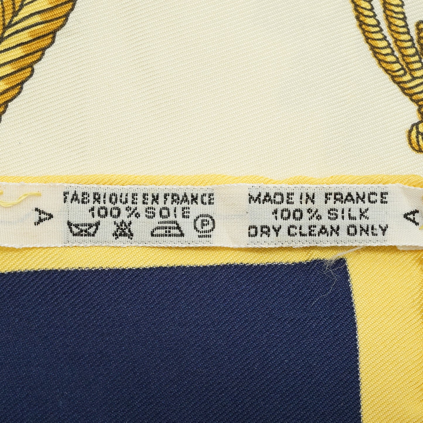 Les Armes de Paris Silk Carre 90