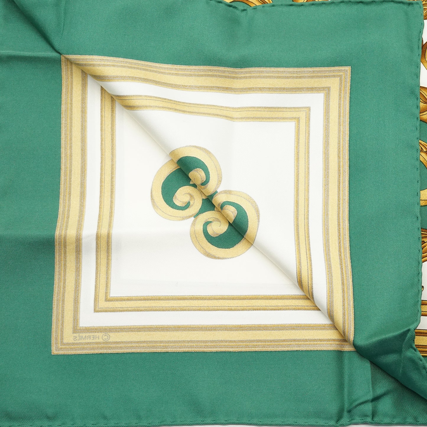 Les Tuileries Silk Carre 90