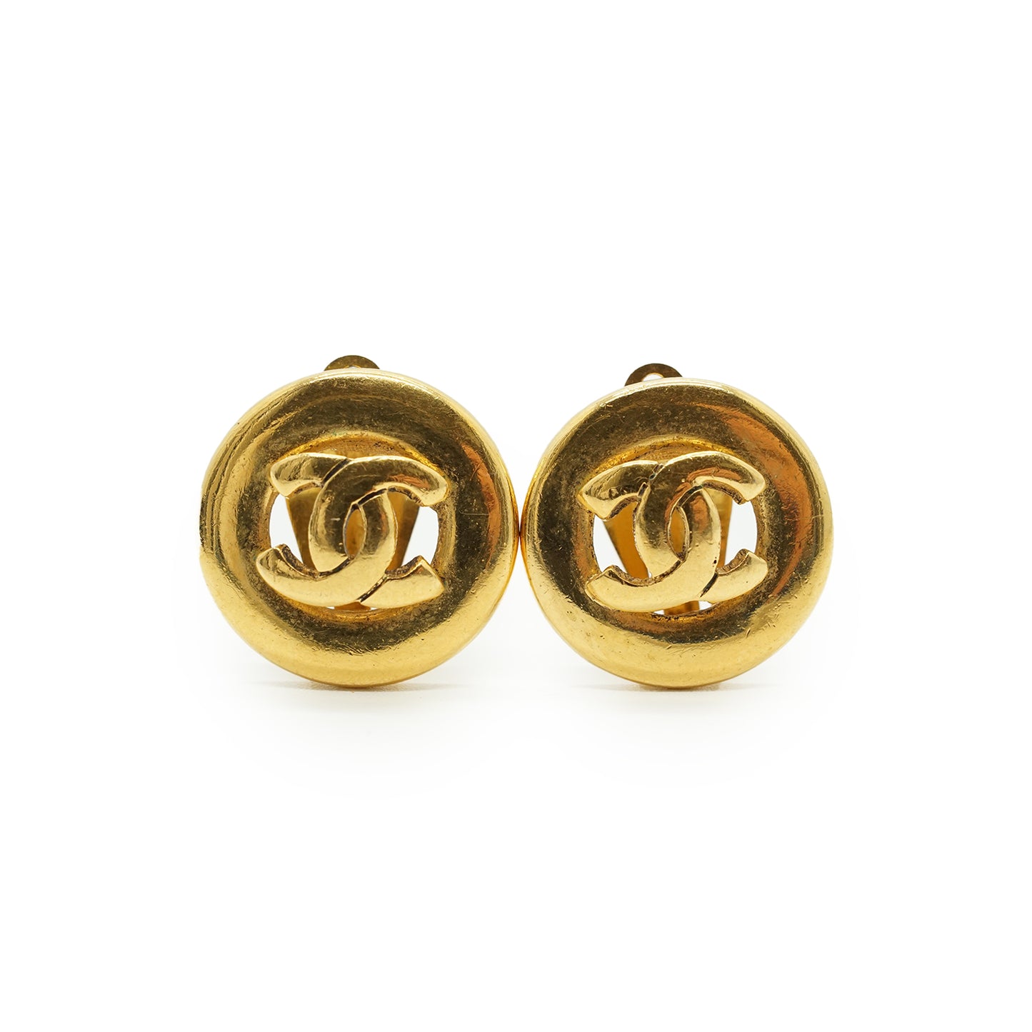 CC Cut-out Round Clip-on Earrings GP