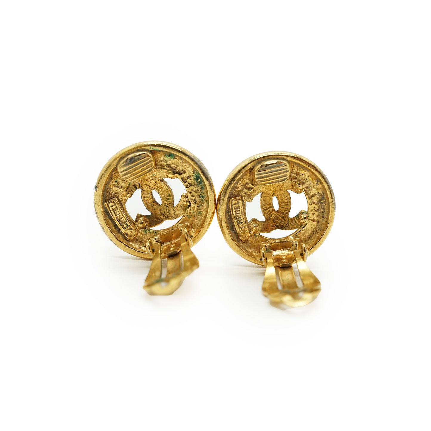 CC Cut-out Round Clip-on Earrings GP