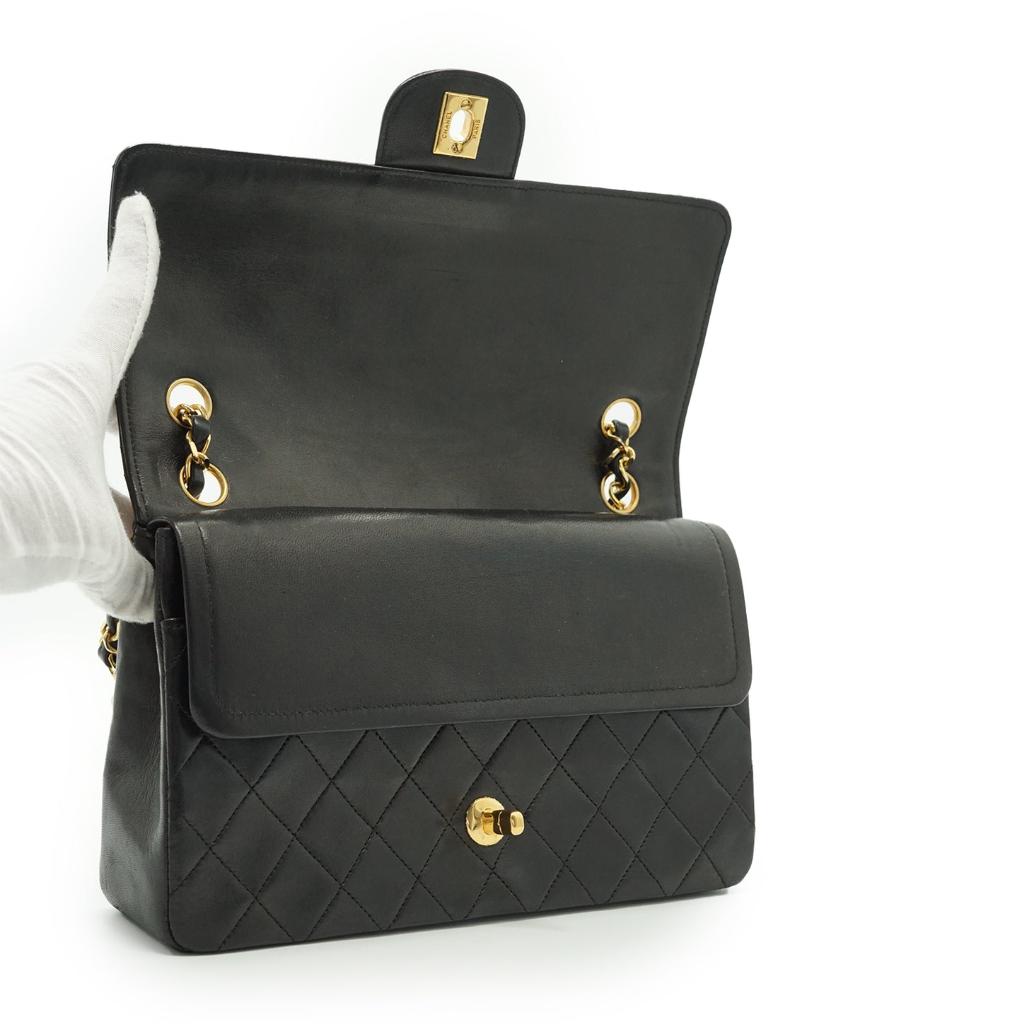 Double Flap Matelasse 25 Lambskin Chain Shoulder Bag