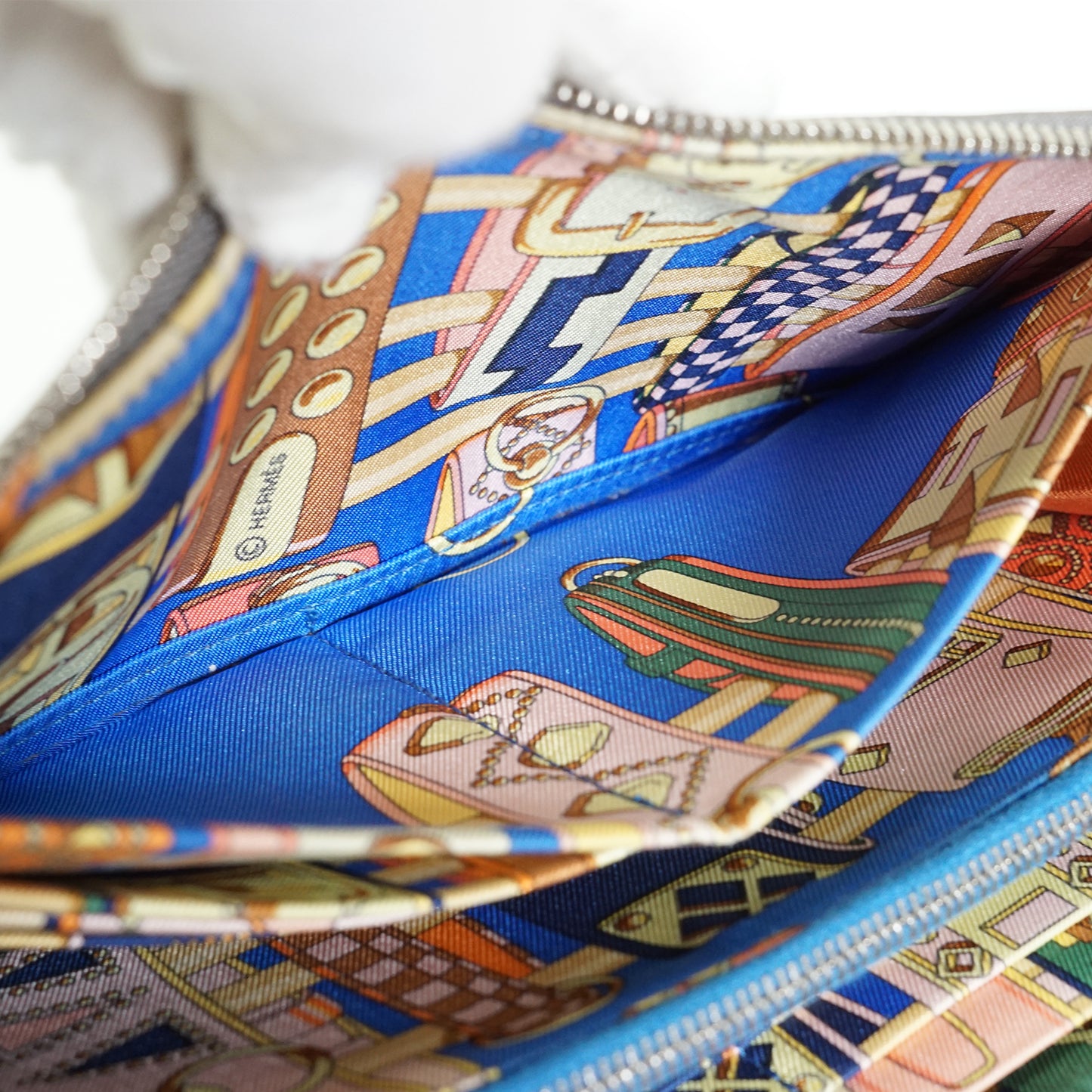 Azap Silk-in Long Wallet
