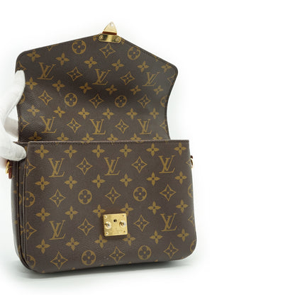 Monogram Pochette Metis MM