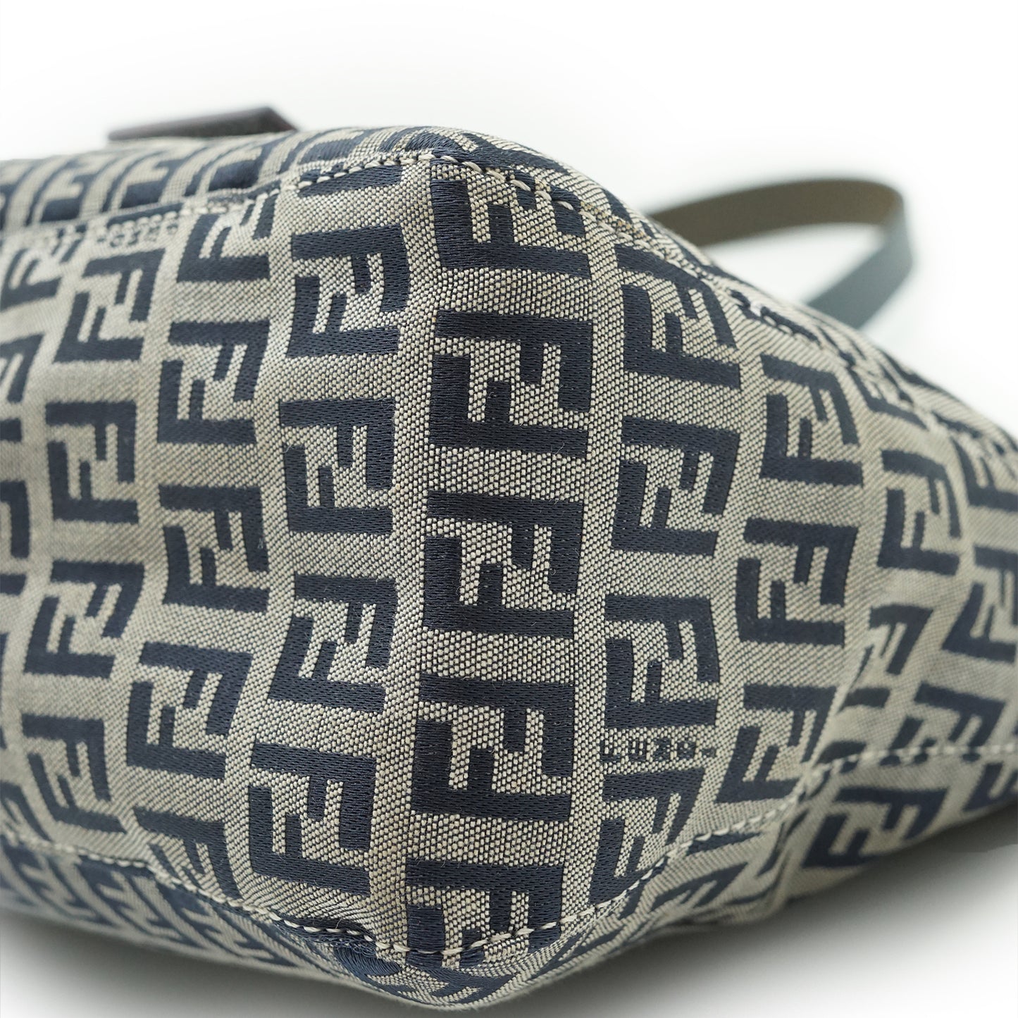 Zucchino Canvas Shoulder Bag