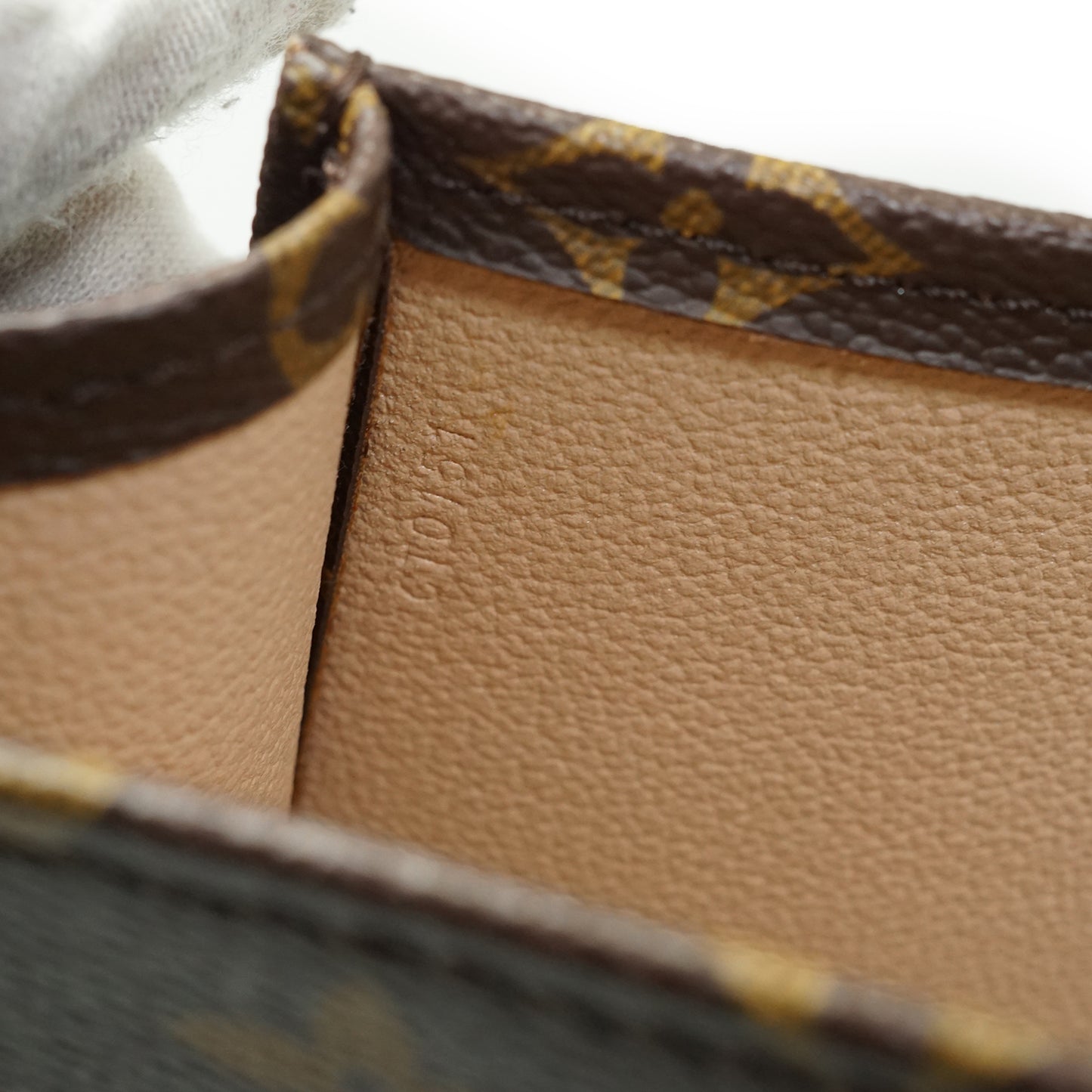 Monogram Sac Plat