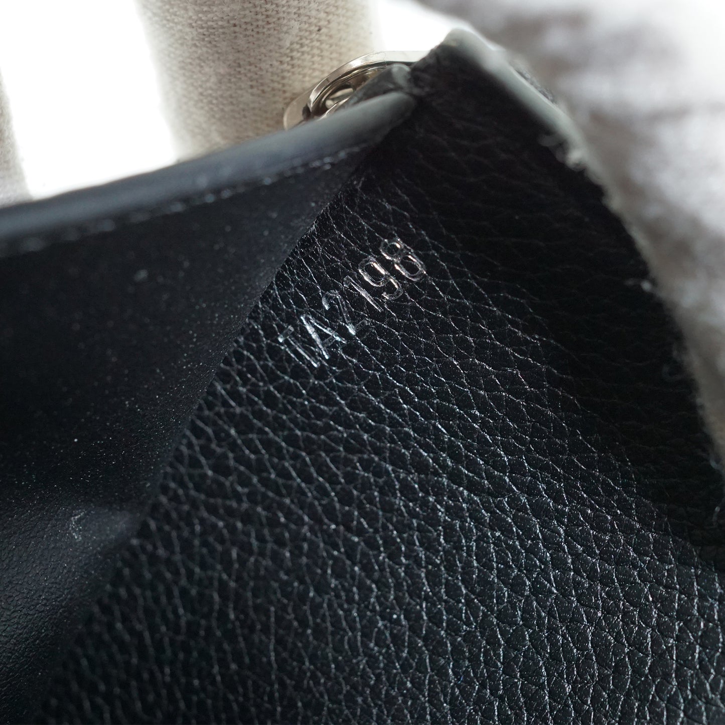 Portefeuille Lockme Calfskin Compact Wallet