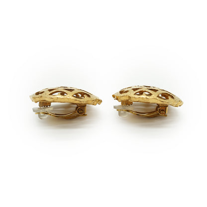 Vintage CC Cut-out Round Clip-on Earrings GP