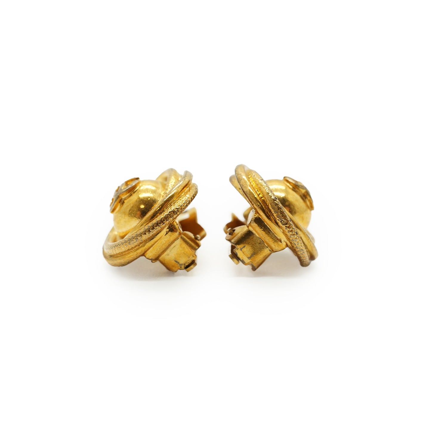 CC Twisted Round Clip-on Earrings GP