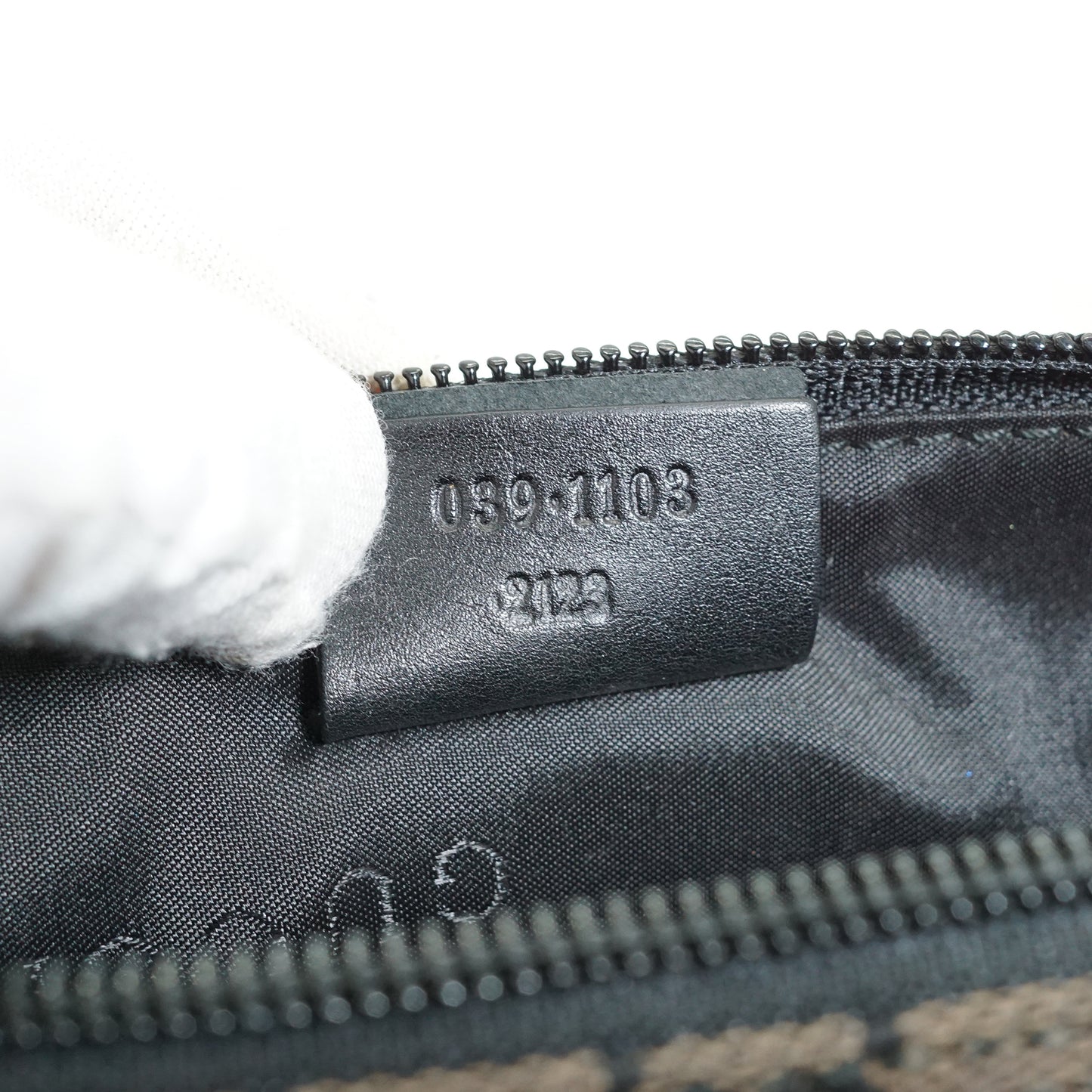 GG Canvas Boat Pochette