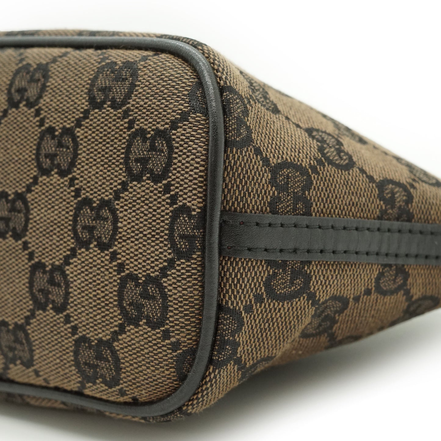 GG Canvas Boat Pochette