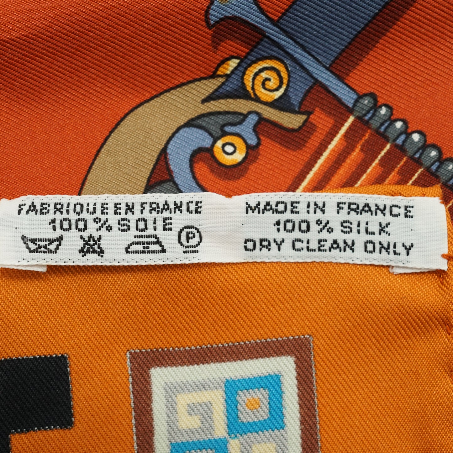 Musique des Dieux Silk Carre 90
