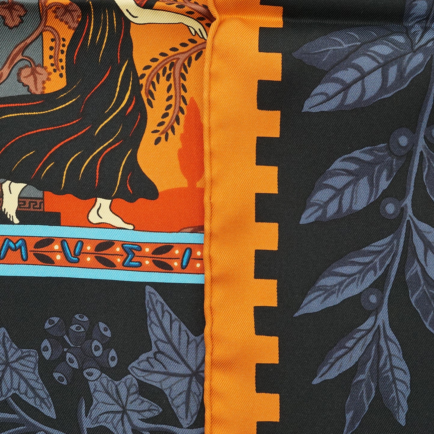 Musique des Dieux Silk Carre 90
