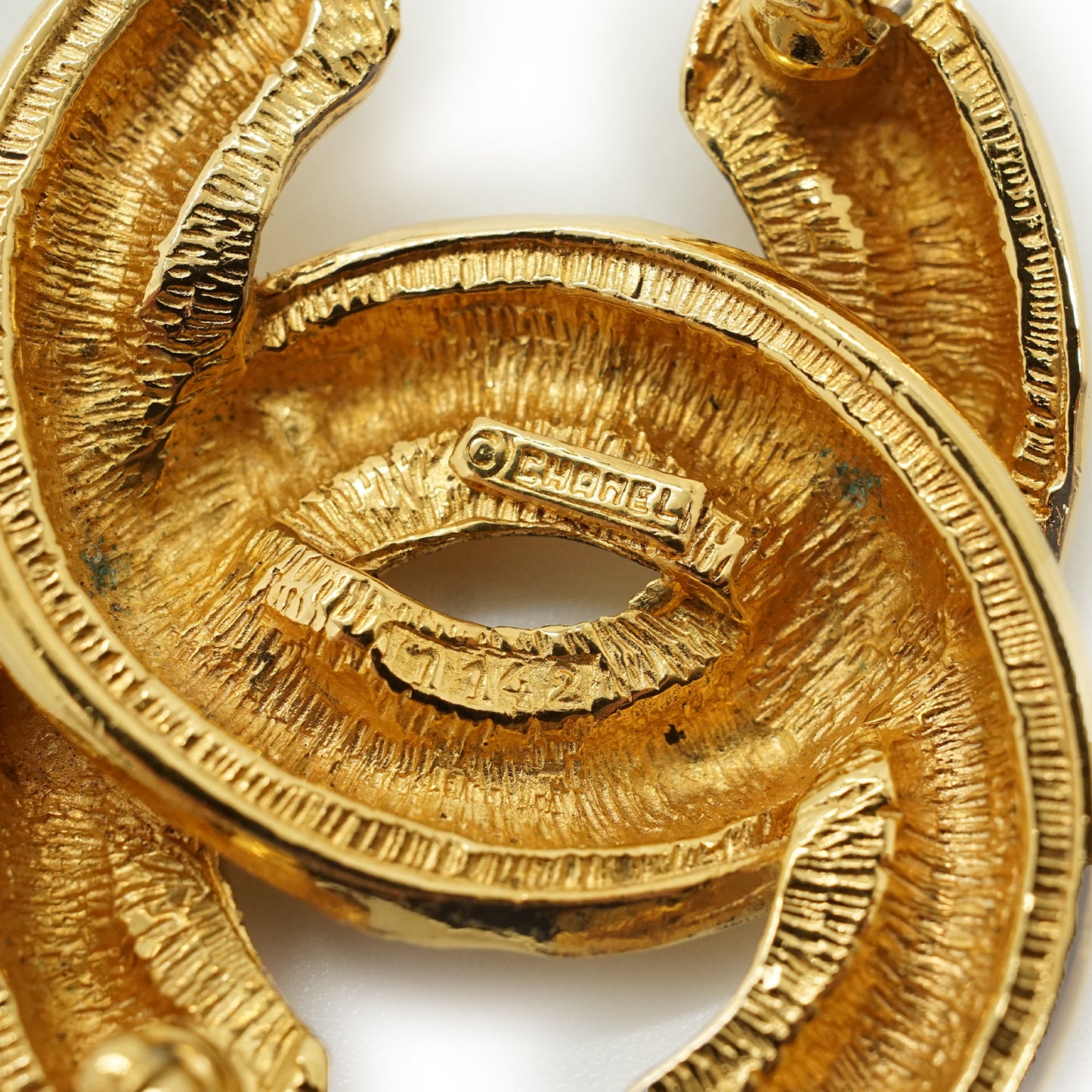 CC Matelasse Brooch GP