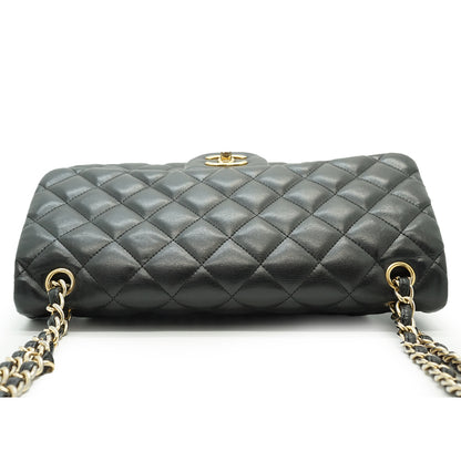 Lambskin Matelasse Classic Jumbo 30 Double Flap Chain Shoulder Bag