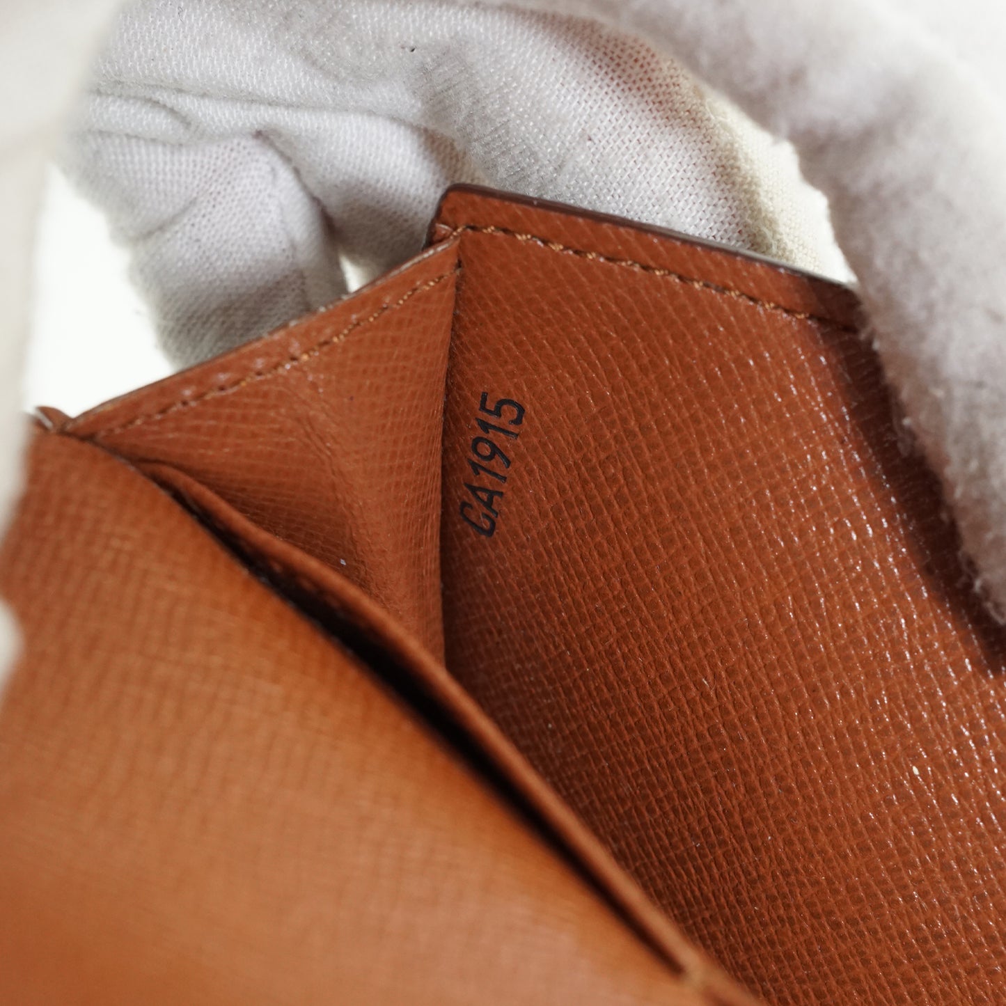 Monogram Portefeuille 3 Cartes Credit Yen Long Wallet