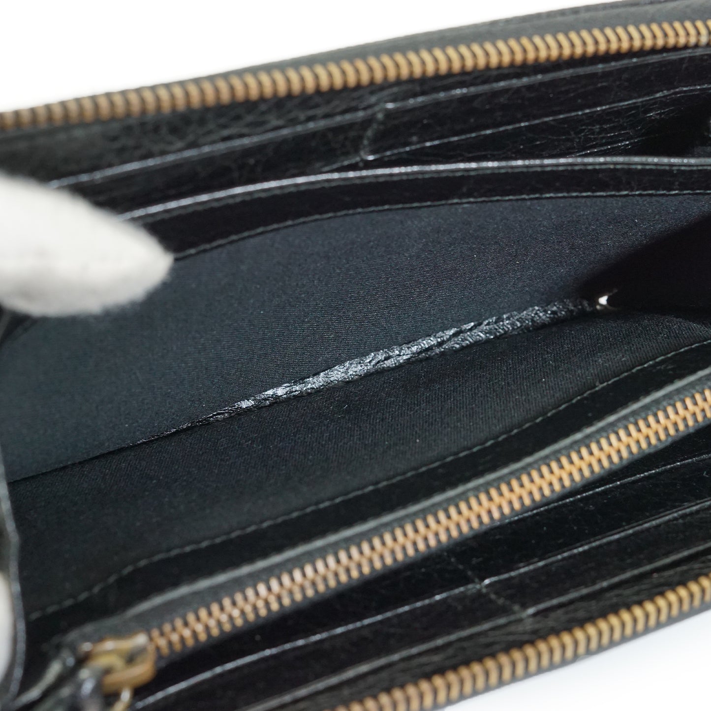Le City Arena Lambskin Zip Around Long Wallet
