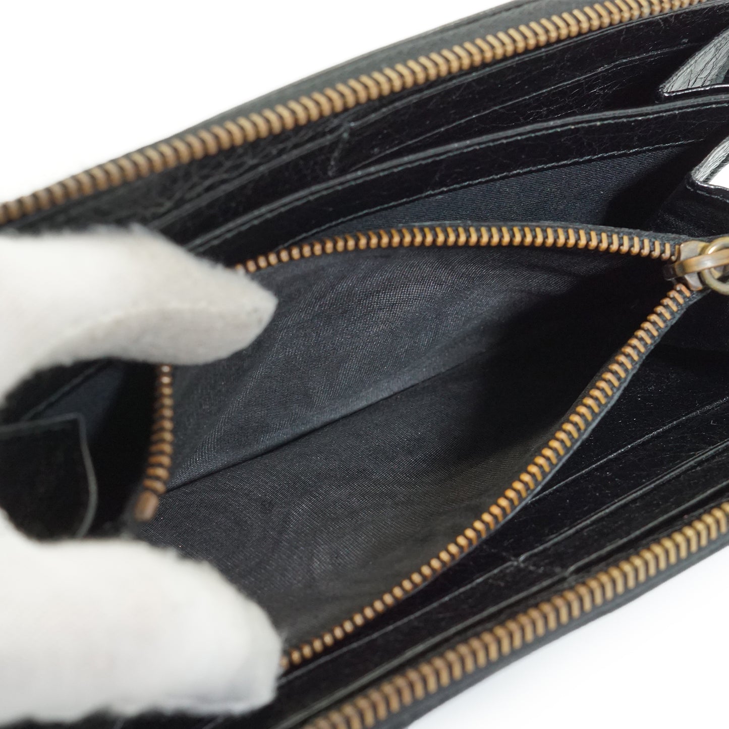 Le City Arena Lambskin Zip Around Long Wallet