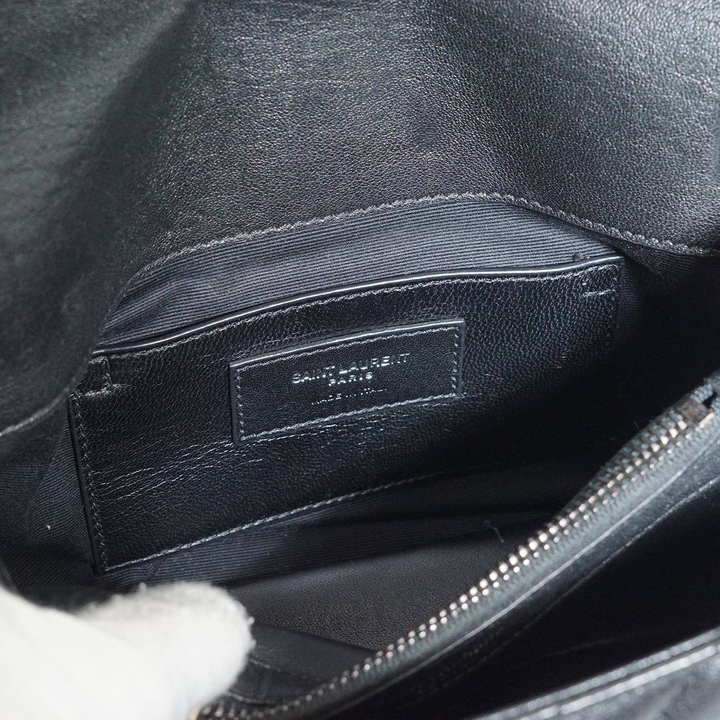 College Chain Shoulder Bag Medium