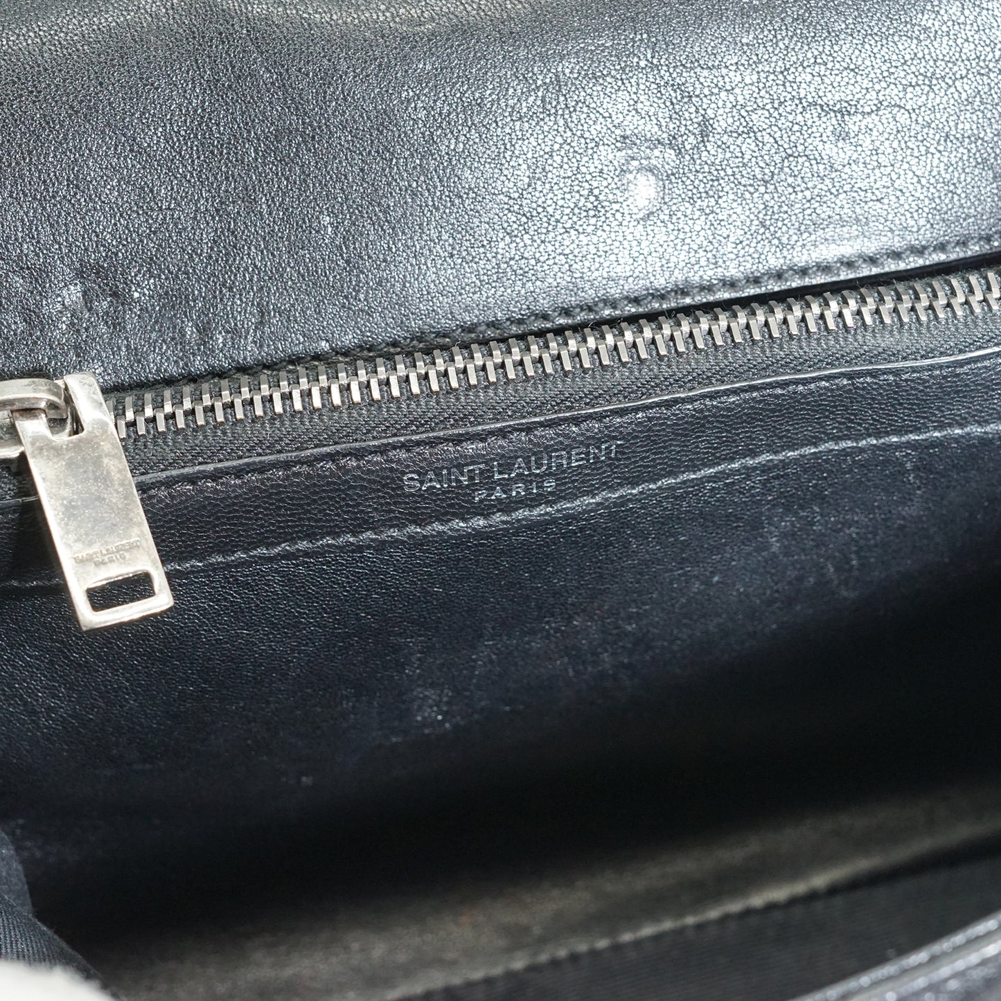 College Chain Shoulder Bag Medium