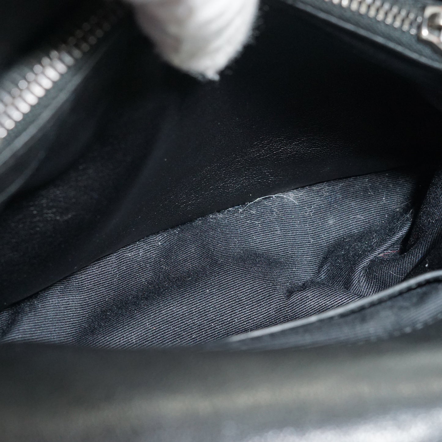 College Chain Shoulder Bag Medium