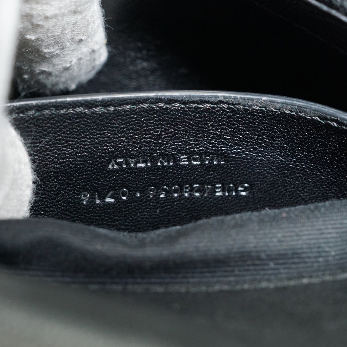 College Chain Shoulder Bag Medium