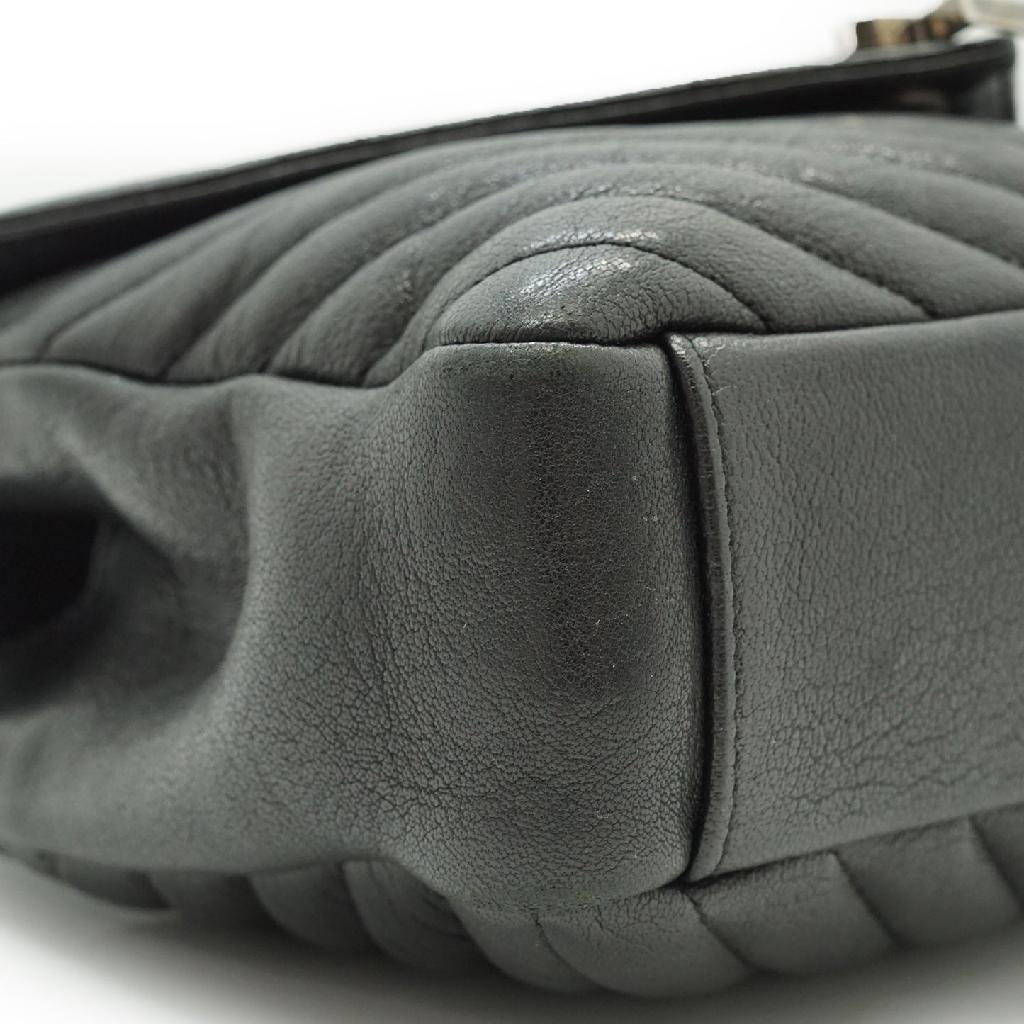 College Chain Shoulder Bag Medium