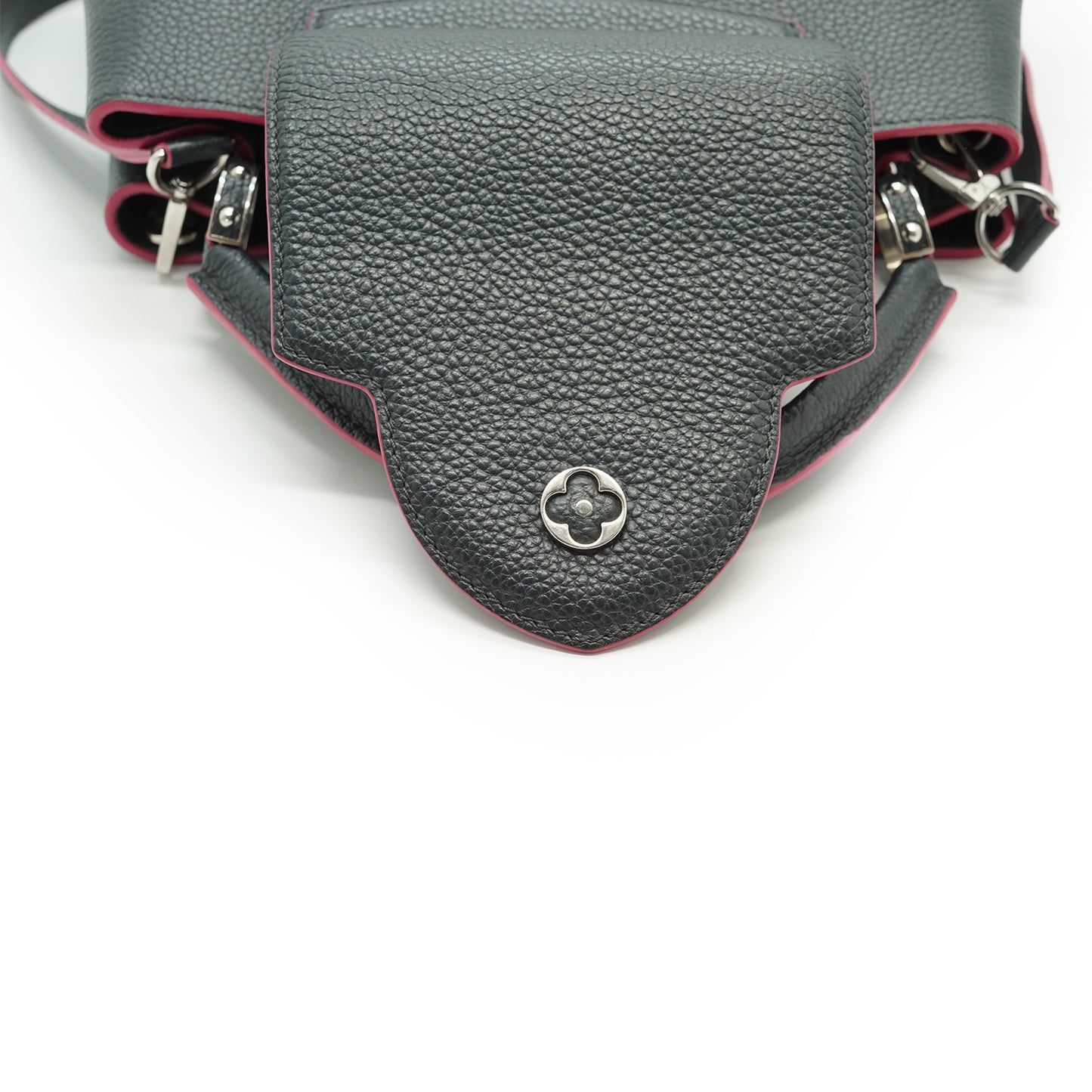 Capucines MM Taurillon Leather Noir Flamingo Limited Edition