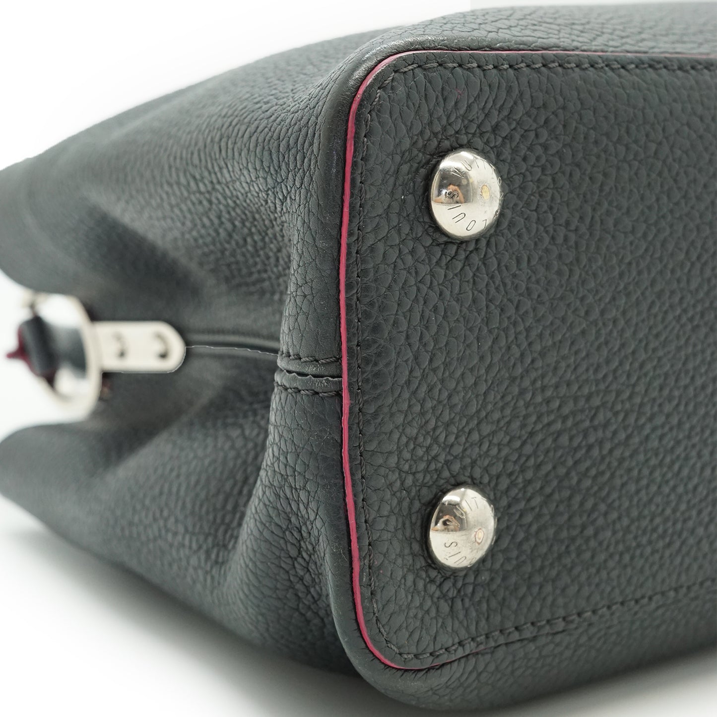 Capucines MM Taurillon Leather Noir Flamingo Limited Edition