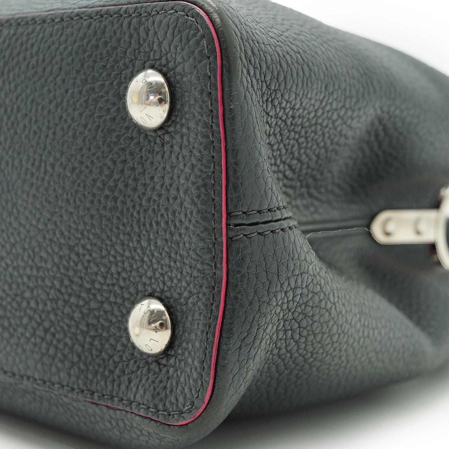 Capucines MM Taurillon Leather Noir Flamingo Limited Edition