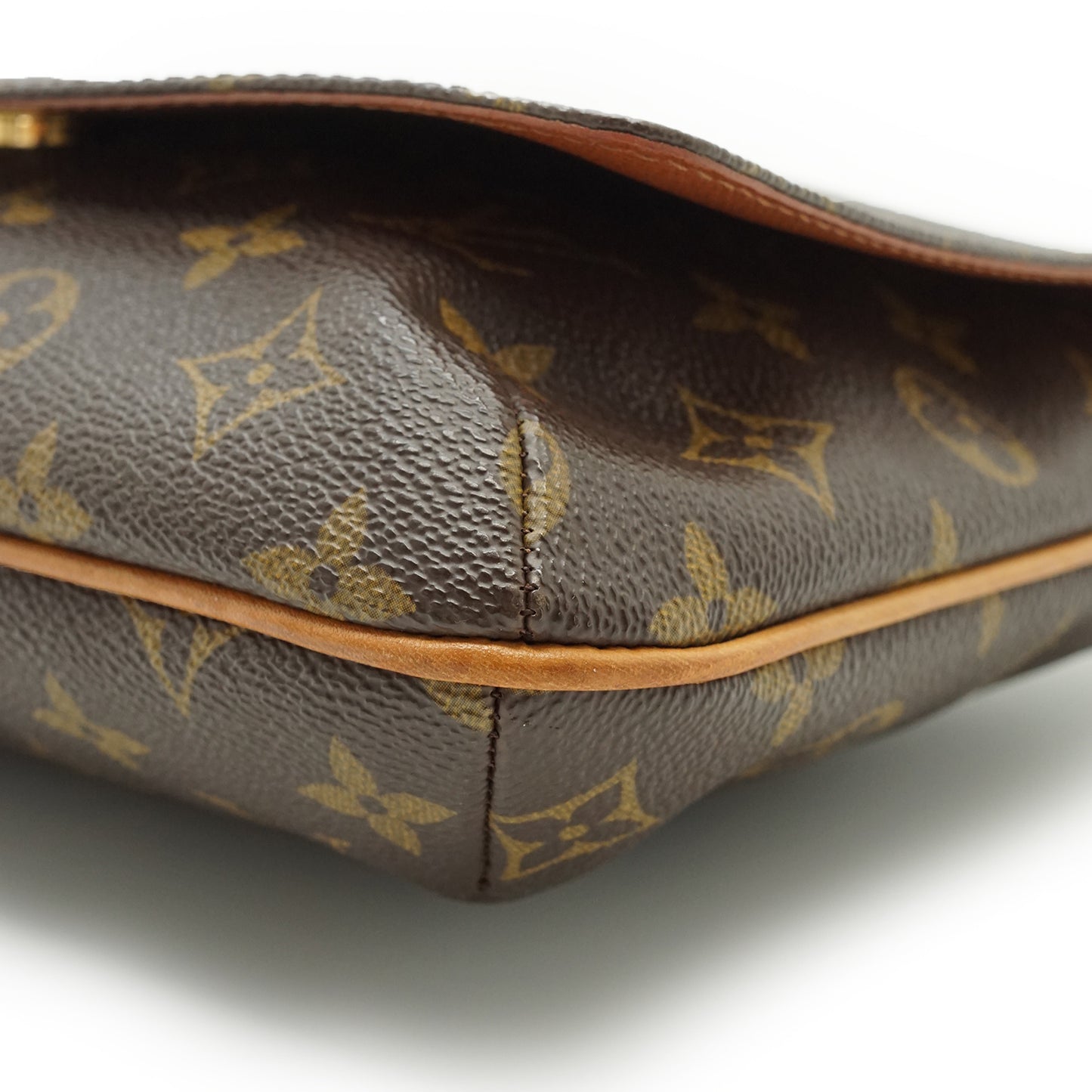 Monogram Musette Tango