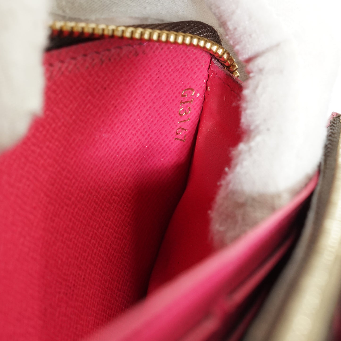 Monogram Portefeuille Clemence Pink Flower Charm Long Wallet